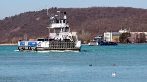 Aktuális híreink: Ismét óránként jár a balatoni komp
